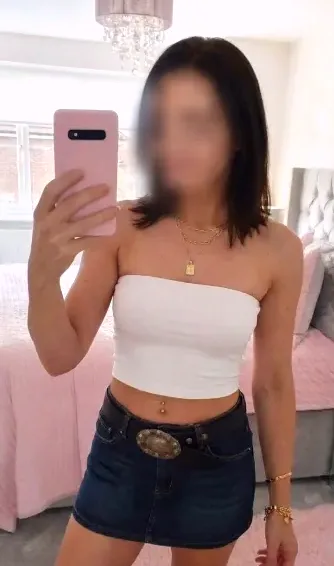 Alena, 24
