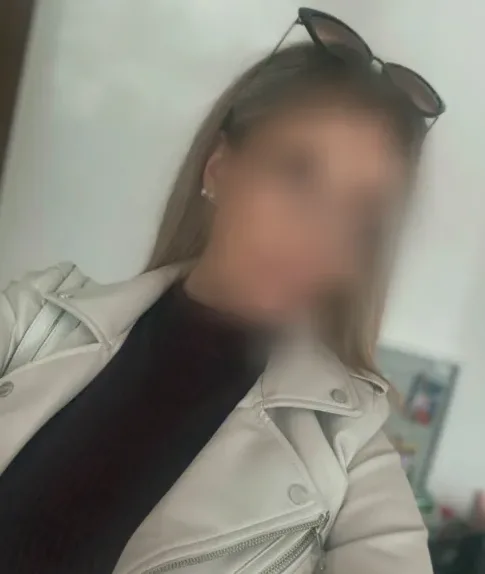 Emily, 26