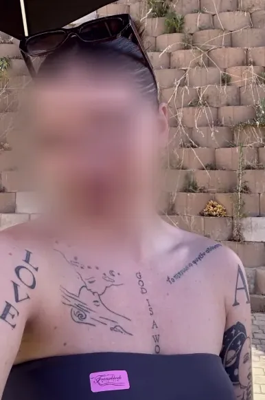 Esra, 29