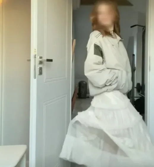 Jana, 20