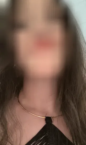 Maja, 27