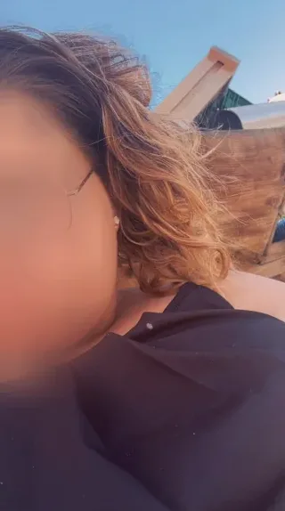 Maja, 27