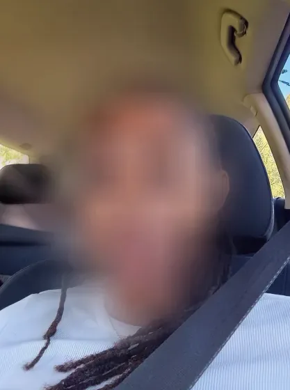 Sina, 34